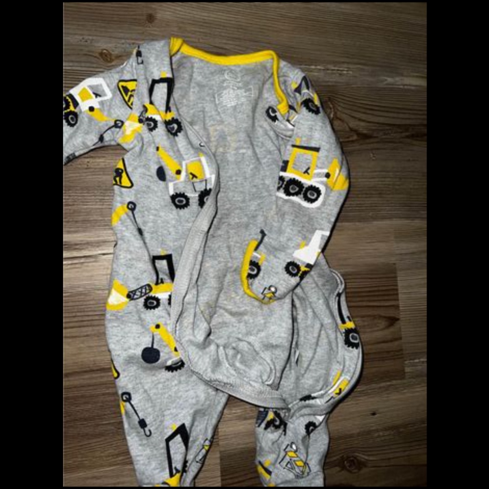 Baby’s clothing